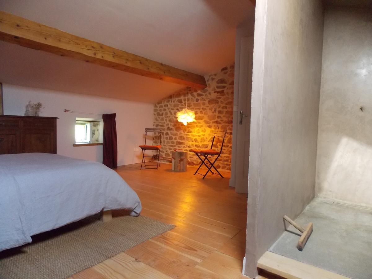 Bed and Breakfast La Rosiere Auzelles Exterior foto